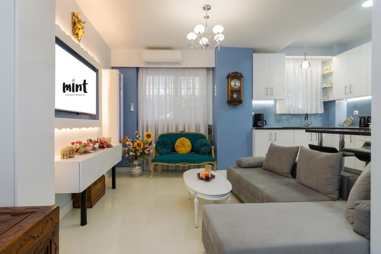 Wonderful Renovated Apartment With Private Patio Athens Luaran gambar