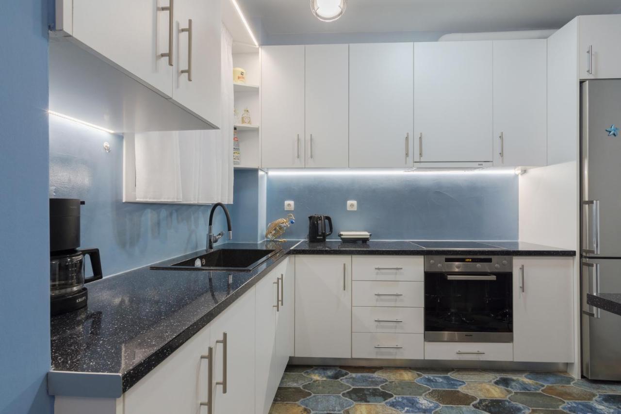 Wonderful Renovated Apartment With Private Patio Athens Luaran gambar